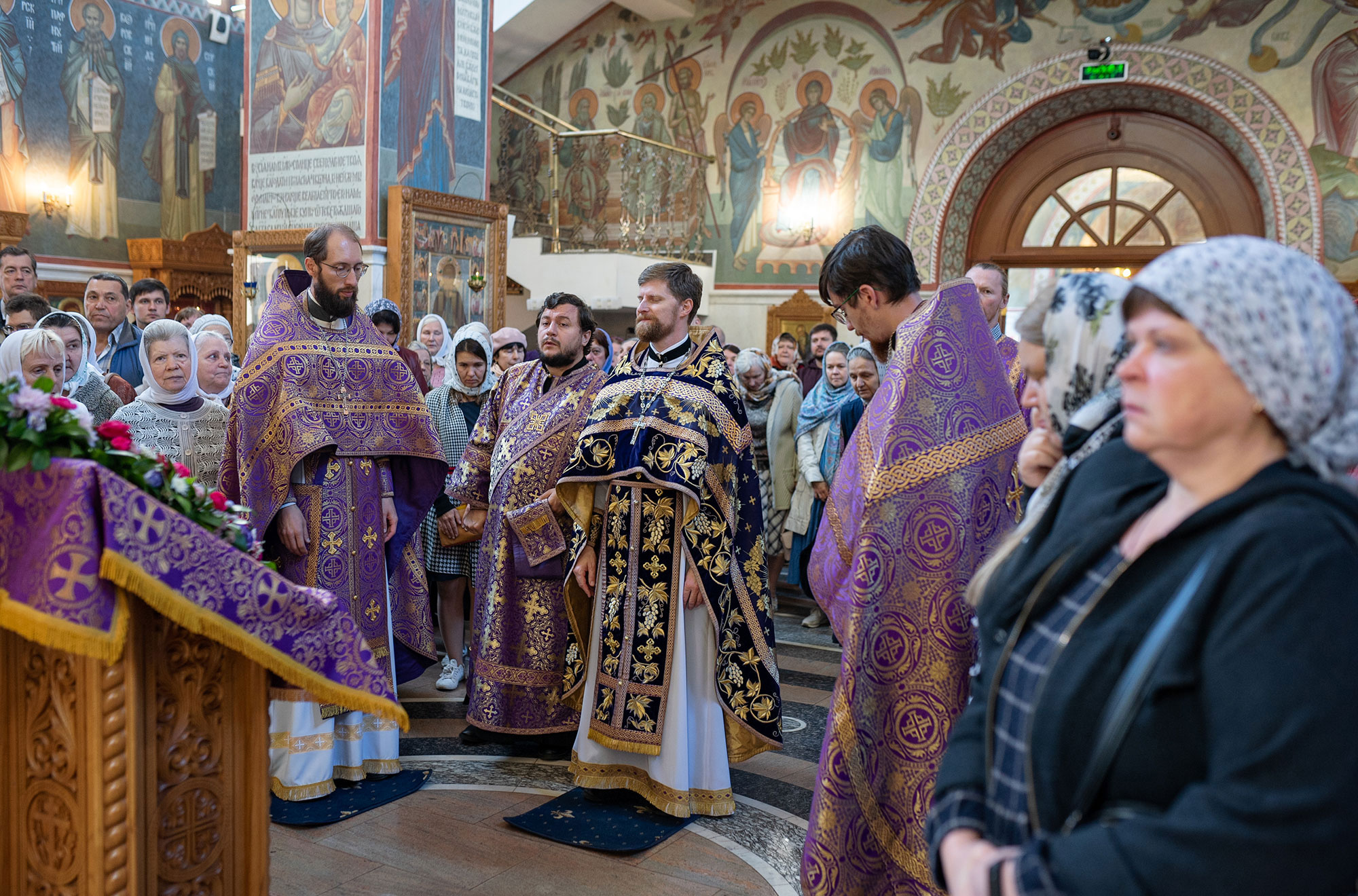 Чебаркуль Церковь батюшка