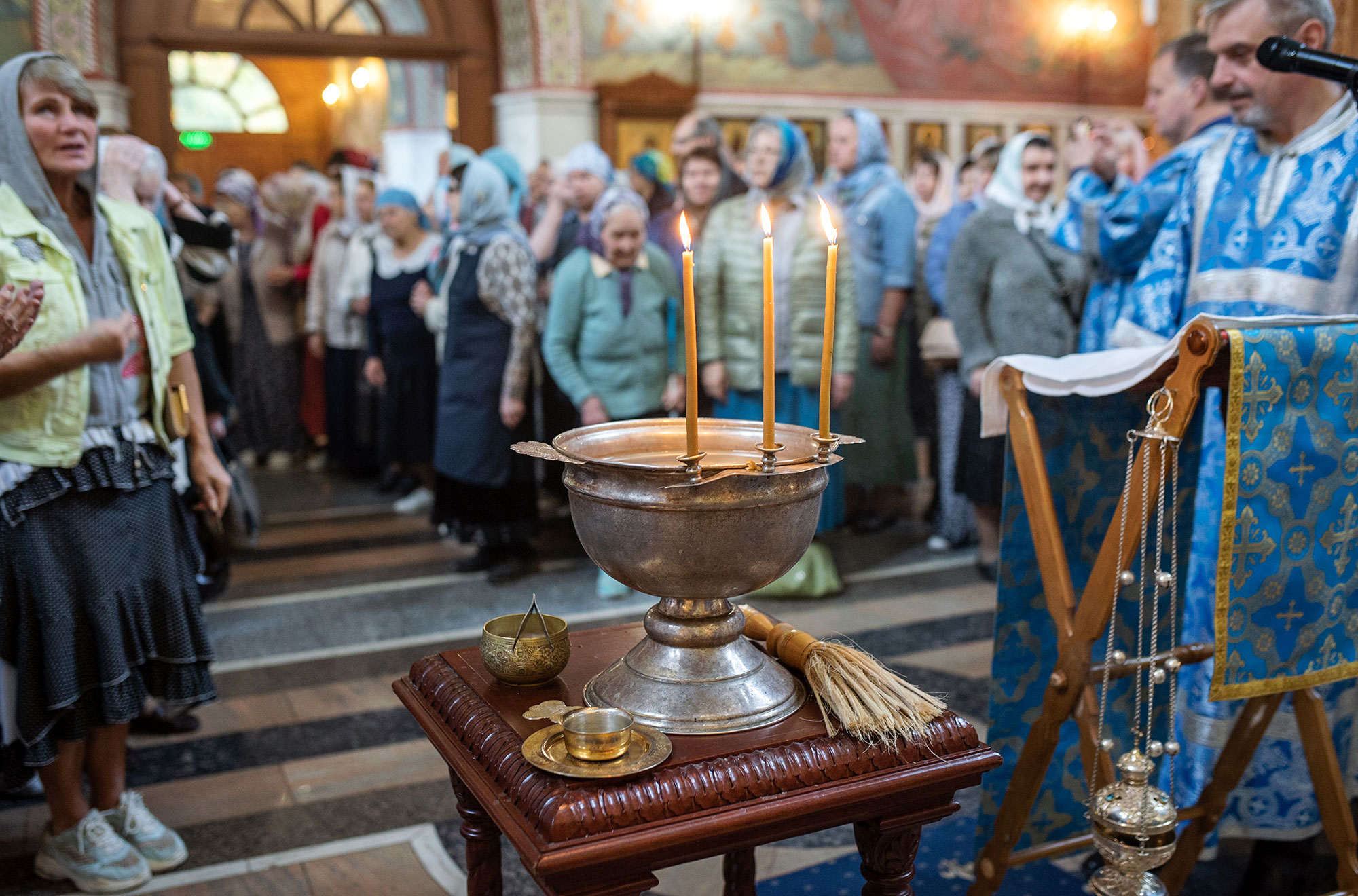 Чебаркуль Церковь батюшка