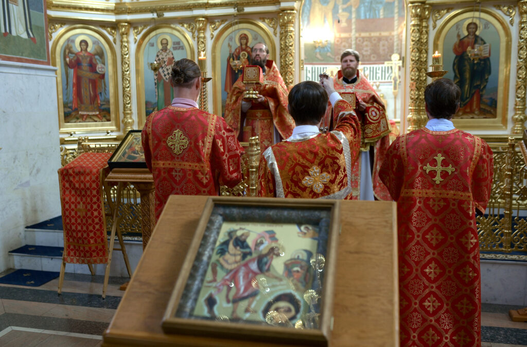 День памяти Усекновения главы Иоанна Предтечи