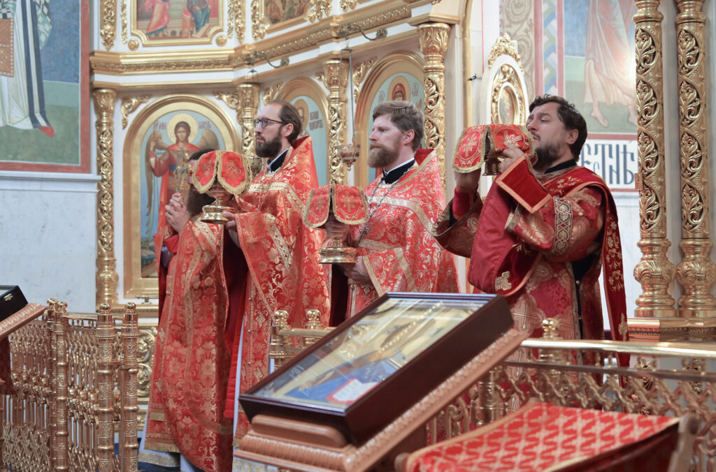 День памяти Усекновения главы Иоанна Предтечи