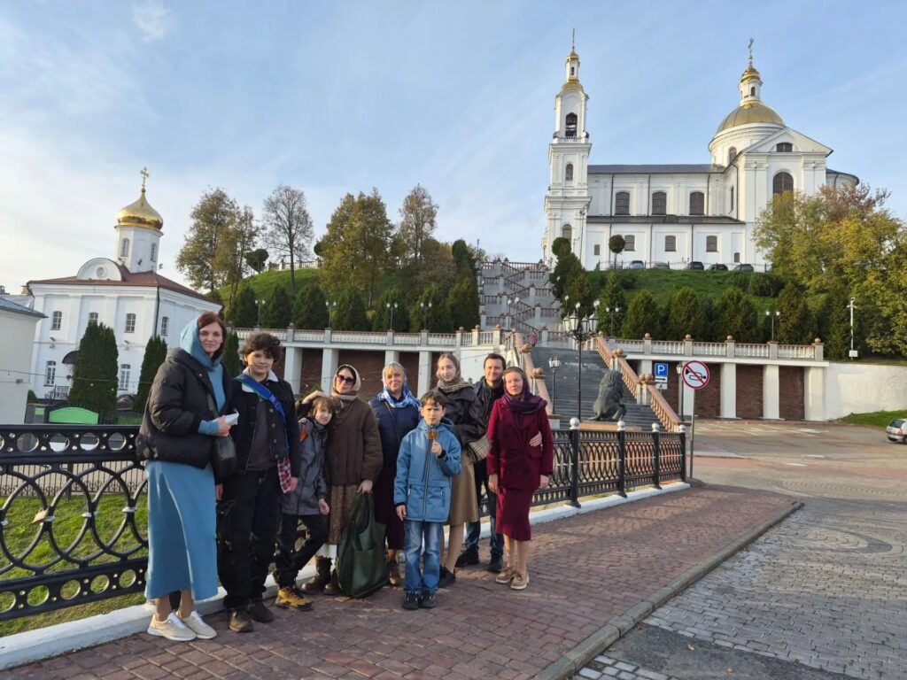 Воспитанники воскресной школы посетили православные святыни Беларуси Воспитанники воскресной школы посетили православные святыни Беларуси
